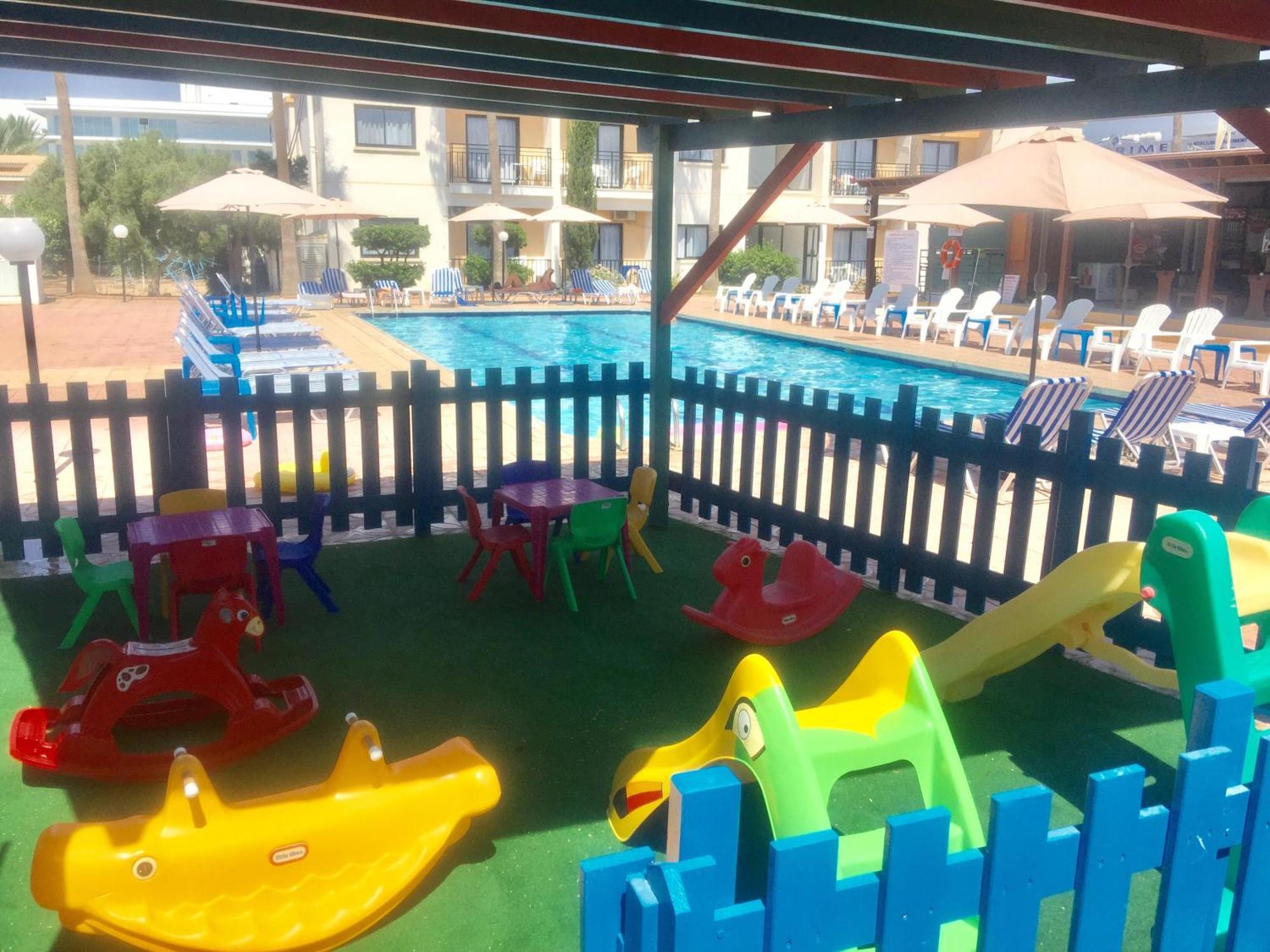 Carina Hotel Apartments Ayia Napa Exterior foto