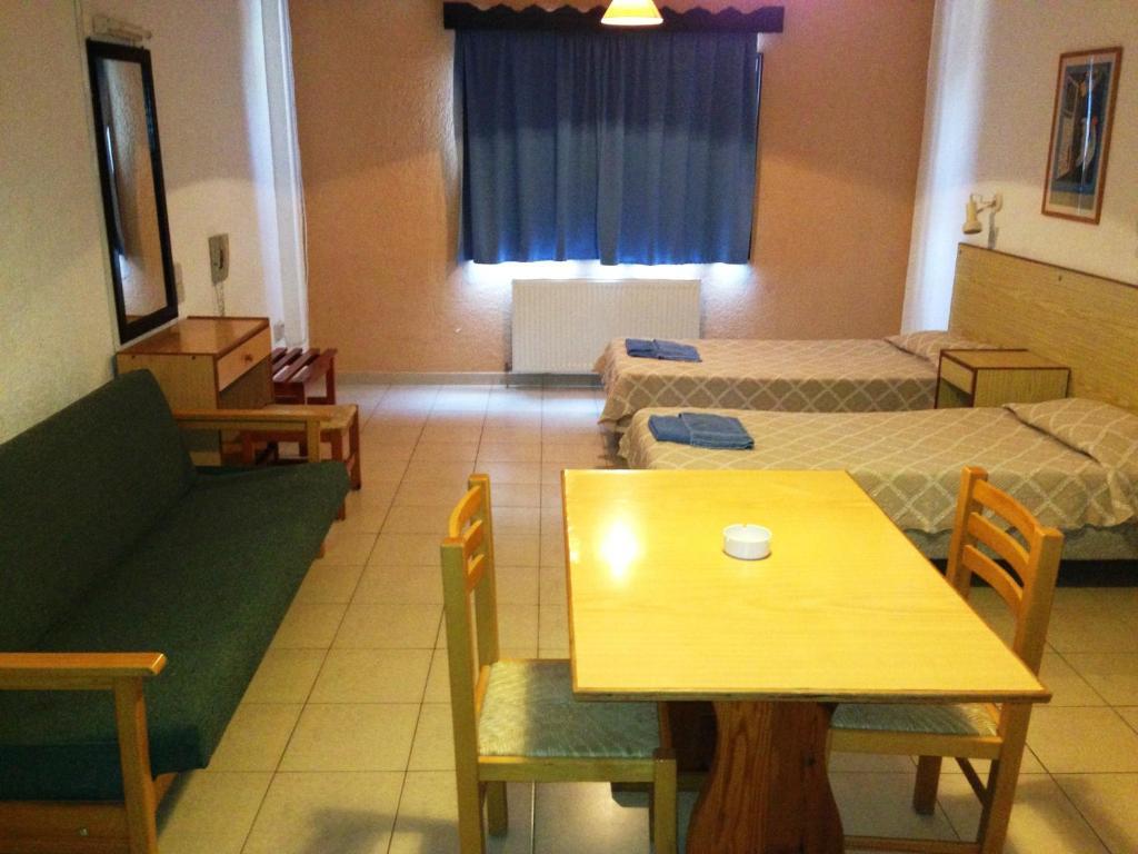 Carina Hotel Apartments Ayia Napa Cameră foto